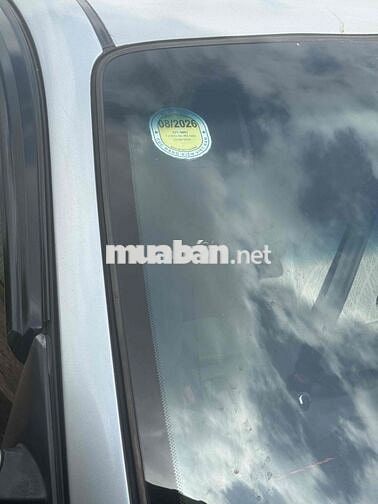 Daewoo Nubira II Bạc 5 chỗ