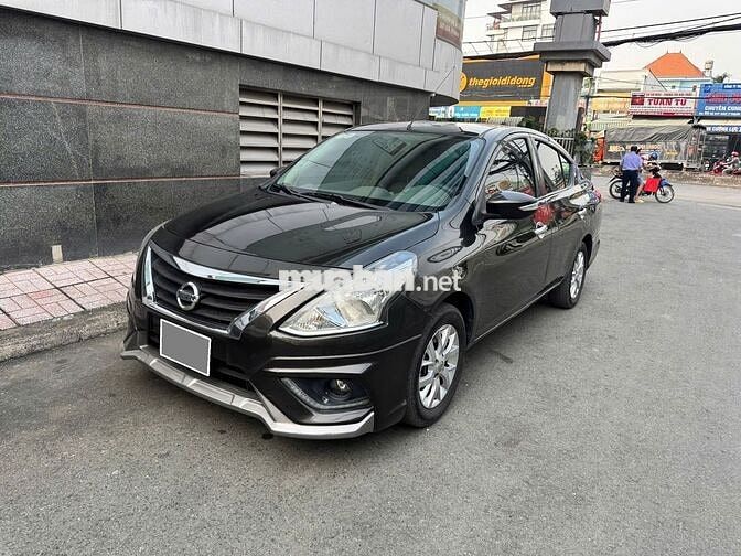 Nissan Sunny XV Premium 2019 Tự động Xám đen