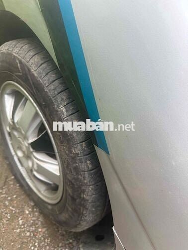 Daewoo Nubira II Bạc 5 chỗ