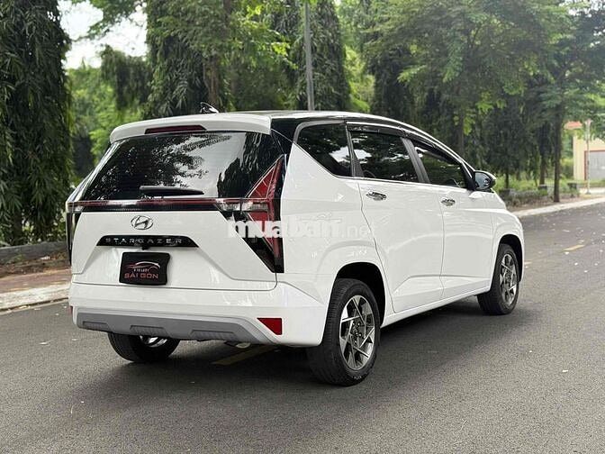 Hyundai Stargazer Đặc Biệt 2022 Trắng 7 chỗ