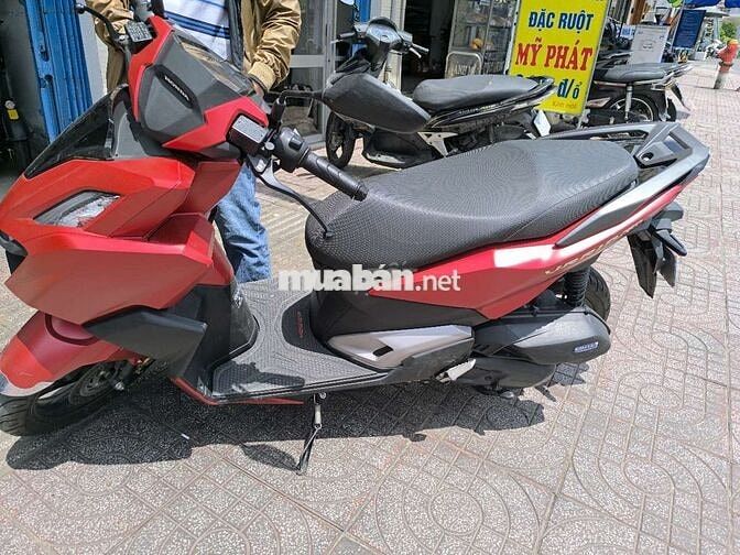 Honda Vario 160 2024 Đỏ 3702 km