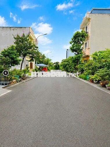 CHÍNH CHỦ BÁN NHÀ ĐẸP 4 TẦNG + TUM CÓ THANG MÁY - TT HÀNH CHÍNH HP