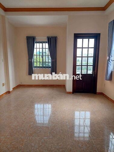 NHÀ 2 MẶT TIỀN HIẾM – XE TẢI VÀO TẬN NHÀ – CHỈ 11 TRIỆU/THÁNG!