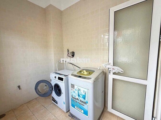 NHÀ 3TẦNG THIẾT KẾ HIỆN ĐẠI,5PN,FULL NỘI THẤT KHU HỒ NGHĨNH