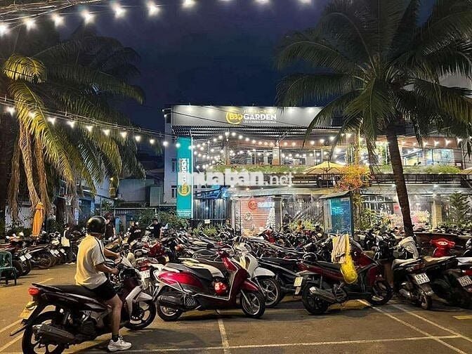 tuyển nhân viên phục vụ partime