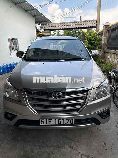 Toyota Innova E 2015 Số sàn Bạc
