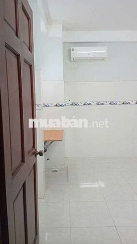PHÒNG 2,4TR GÁC - WC RIÊNG 15m2