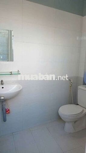 PHÒNG 2,4TR GÁC - WC RIÊNG 15m2