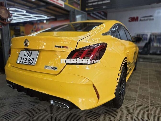 MG MG5 Luxury 2022 Vàng
