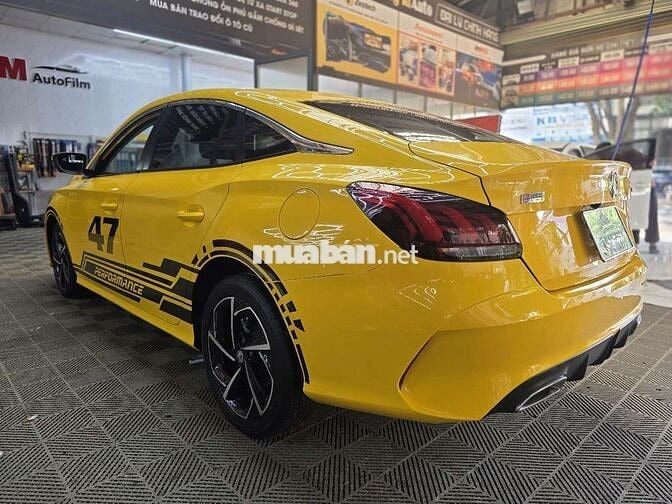 MG MG5 Luxury 2022 Vàng