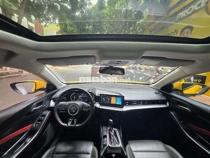 MG MG5 Luxury 2022 Vàng