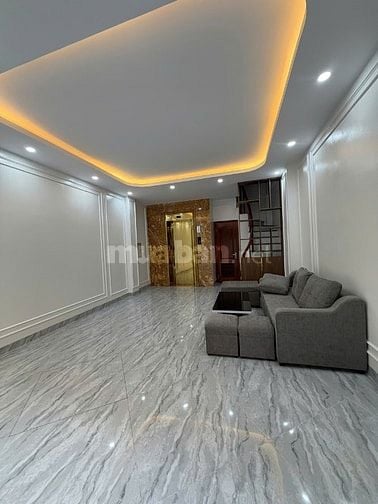 Bán nhà phôa Lý Thường Kiệt 40 m x 8 t xây mới thông sàn 28 tỷ