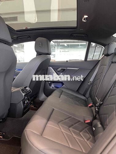BMW 530i M Sport 2026 Mới Trắng