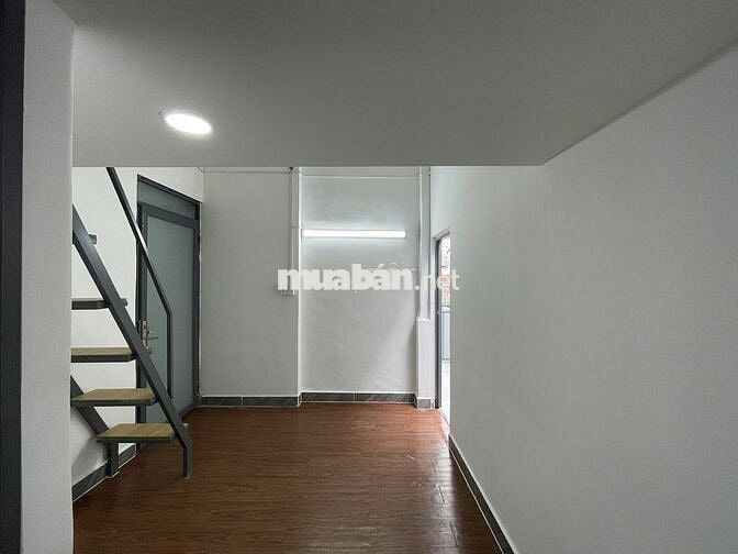 PHÒNG TRỌ GIÁ TỐT_DUPLEX BAN CÔNG_GÁC CAO 2M_GẦN SÂN BAY