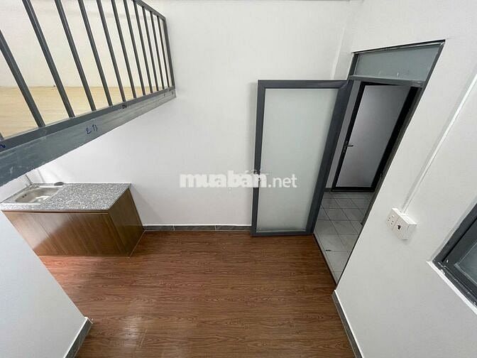 PHÒNG TRỌ GIÁ TỐT_DUPLEX BAN CÔNG_GÁC CAO 2M_GẦN SÂN BAY