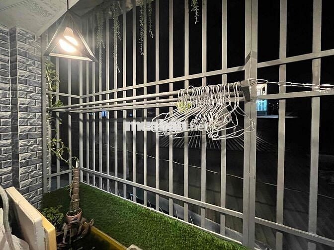 Cho Thuê nhà P14 Q8. phù hợp gd ở lâu dài