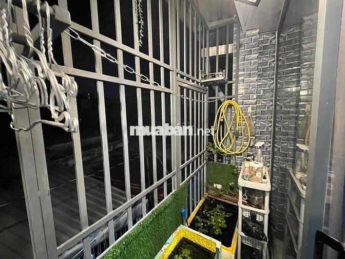 Cho Thuê nhà P14 Q8. phù hợp gd ở lâu dài