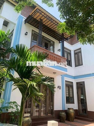 Cho thuê nhà sân vườn  Góc  2 Mặt Tiền  Đường Tiện ở và Kinh Doanh