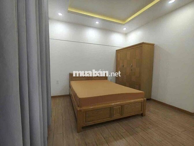 Cho thuê nhà ngay Hiệp thành 3, đường rộng, sân ô tô, Khu dân cư