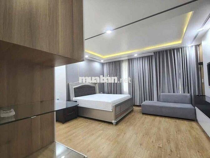 Cho thuê nhà ngay Hiệp thành 3, đường rộng, sân ô tô, Khu dân cư