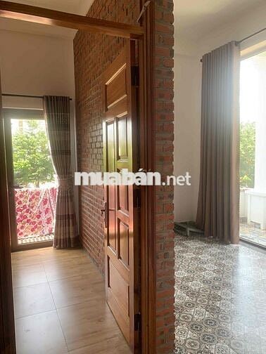 Cho thuê nhà sân vườn  Góc  2 Mặt Tiền  Đường Tiện ở và Kinh Doanh