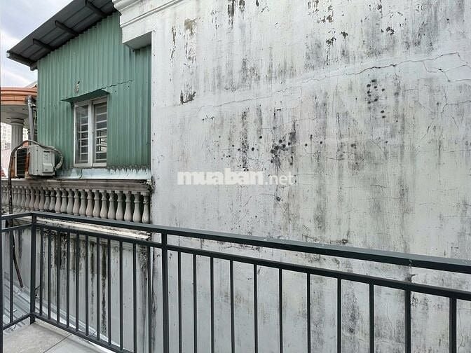 PHÒNG TRỌ GIÁ TỐT_DUPLEX BAN CÔNG_GÁC CAO 2M_GẦN SÂN BAY