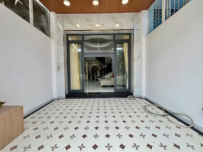 Nhà 3 lầu DT:4x18m đẹp CAO CẤP hẻm 8m Phan Huy Ích, P12, Q.Gò Vấp.