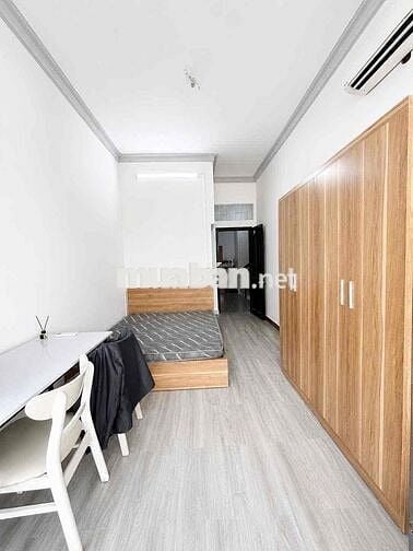 Studio_Bancol_Cửa sổ_Tách bếp_Full nội thất_An ninh_Pullman_VLU cs1