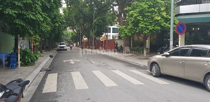 Bán nhà 5 tầng ngõ 10 Nguyên Văn Huyên Nghĩa Đô Cầu Giấy 20 tỷ. Vỉa hè