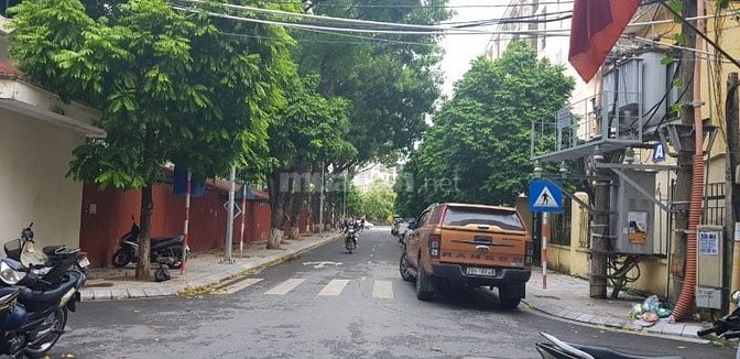 Bán nhà 5 tầng ngõ 10 Nguyên Văn Huyên Nghĩa Đô Cầu Giấy 20 tỷ. Vỉa hè