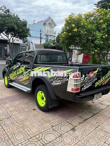 Ford bán tải 168tr 2 cầu