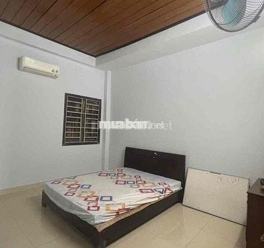 Nhà hẻm 1/Vườn Lài.Tân Phú.DT:4 X 16m tret 2lâu 4PN 3WC nội thất