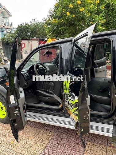 Ford bán tải 168tr 2 cầu