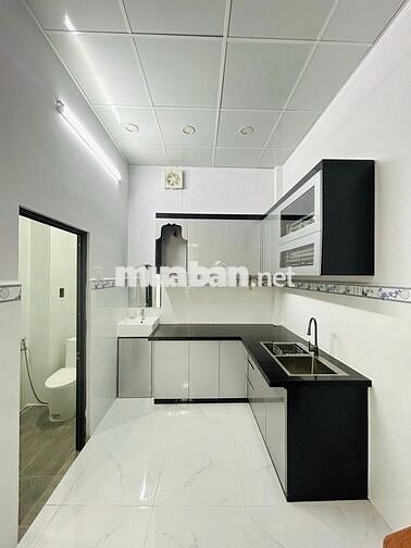 Chủ ngộp TC cần ra gấp nhà gần đường An Dương Vương ,dtsd 70m2 nhỉn 3đ