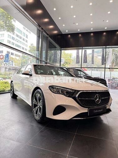 Mercedes-Benz E200 Avantgarde Trắng