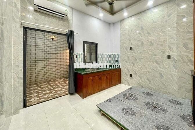 4TR3 PHÒNG TRỆT CÓ SÂN RỘNG NỘI THẤT ĐẦY ĐỦ