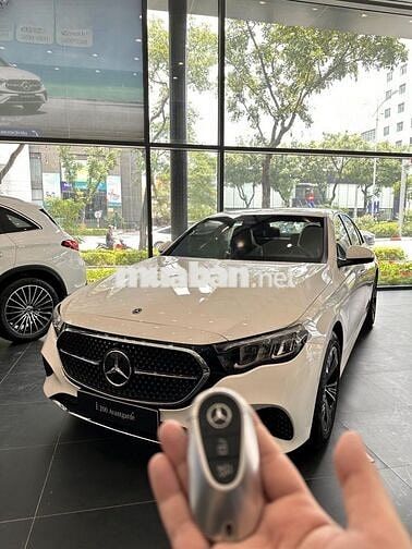 Mercedes-Benz E200 Avantgarde Trắng