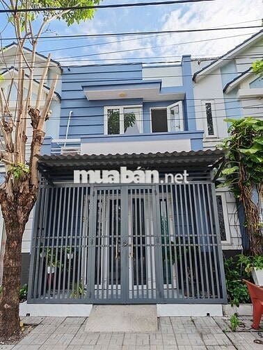 Nhà Đẹp SHR _ Mua vào ở luôn_  Đường Nhựa 8m_KDC hiện hữu!