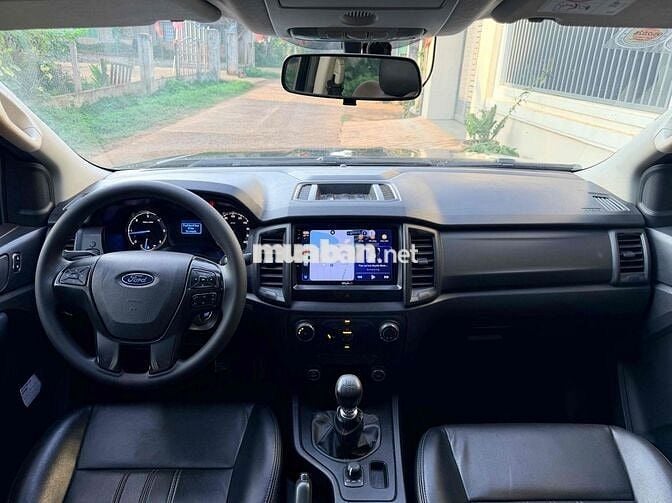 Ford Ranger XL 2020 2 cầu số sàn Đen