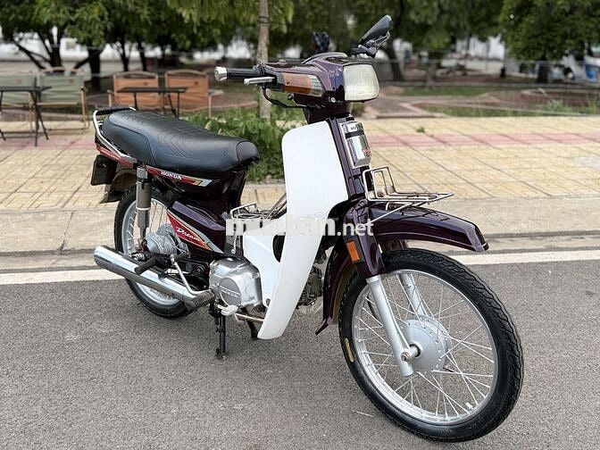 Dream dọn mới Máy móc êm ru full chức năng đẹp 98%