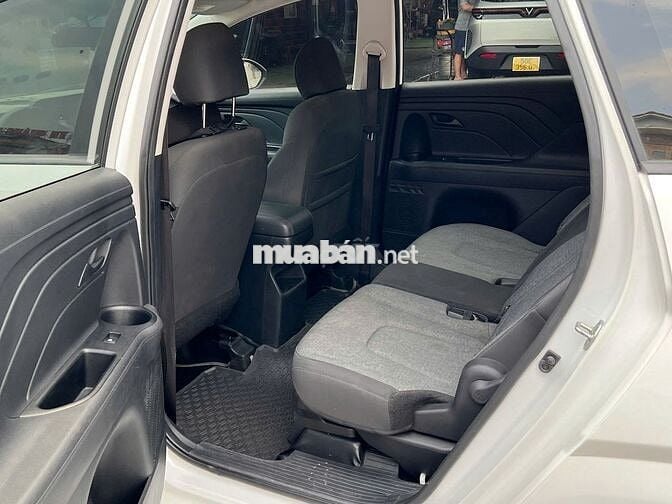Hyundai Stargazer 2025 số tự động màu trắng