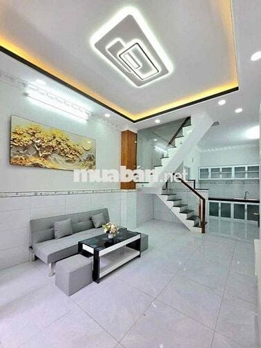 🔥 🔥 🔥nhà xây mới 1 lầu gần quận 7 gần chợ với trường học 🔥 🔥 🔥
