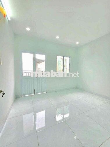 🔥 🔥 🔥nhà xây mới 1 lầu gần quận 7 gần chợ với trường học 🔥 🔥 🔥