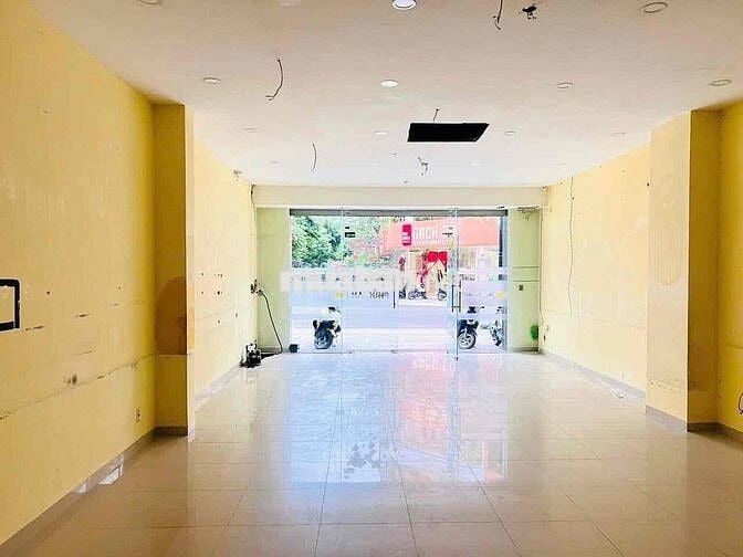 Cho thuê nhà 4 tầng Mặt tiền Thích Quảng Đức VCN PHƯỚC HẢI