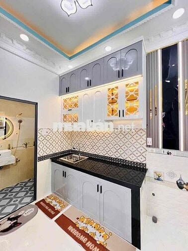 🔥🔥🔥nhà bán 1 lầu mặt tiền hẻm gần Phú Mỹ hưng quận 7🔥🔥🔥