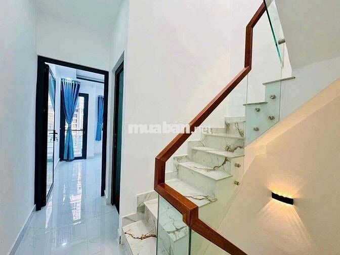 🔥🔥🔥nhà bán chính chủ 2 lầu sân thượng gần Phú Mỹ hưng quận 7🔥🔥🔥