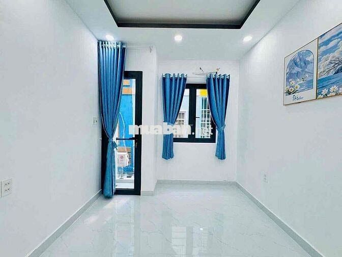 🔥🔥🔥nhà bán chính chủ 2 lầu sân thượng gần Phú Mỹ hưng quận 7🔥🔥🔥