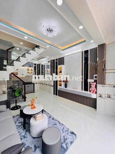 🔥🔥🔥nhà bán 1 lầu mặt tiền hẻm gần Phú Mỹ hưng quận 7🔥🔥🔥