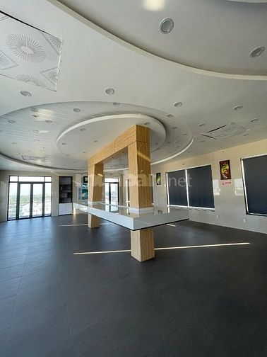 Mặt tiền tiện kinh doanh mở Văn Phòng, Ngân Hàng, Showroom