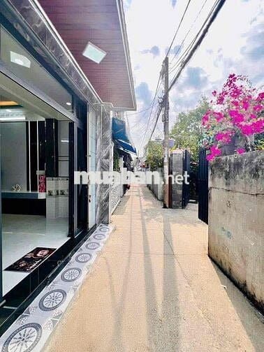 🔥🔥🔥nhà bán 1 lầu mặt tiền hẻm gần Phú Mỹ hưng quận 7🔥🔥🔥